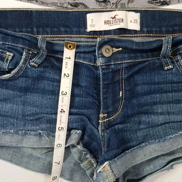 Marvel& Hollister bundle of 2. Tank& ShortsM - Picture 6 of 10